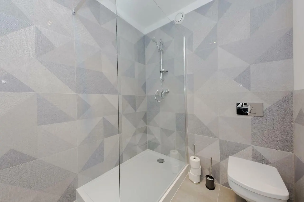 Shortstaypoland Grzybowska Warsaw Apartment